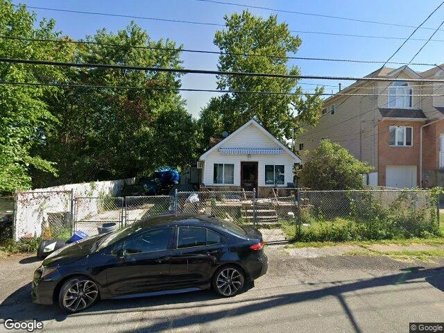House image located at Staten Island, NY 10306