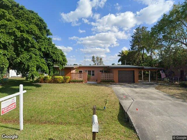 House image located at Fort Myers, FL 33905