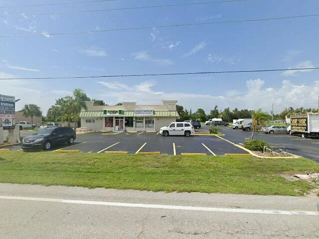 House image located at North Fort Myers, FL 33903