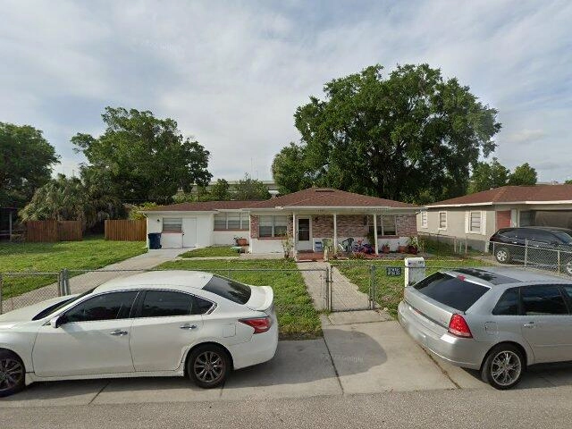 House image located at Tampa, FL 33605