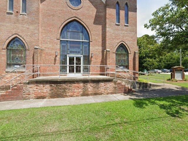 House image located at Newcomerstown, OH 43832