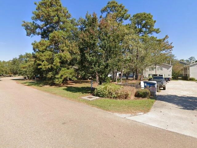 House image located at Mandeville, LA 70471
