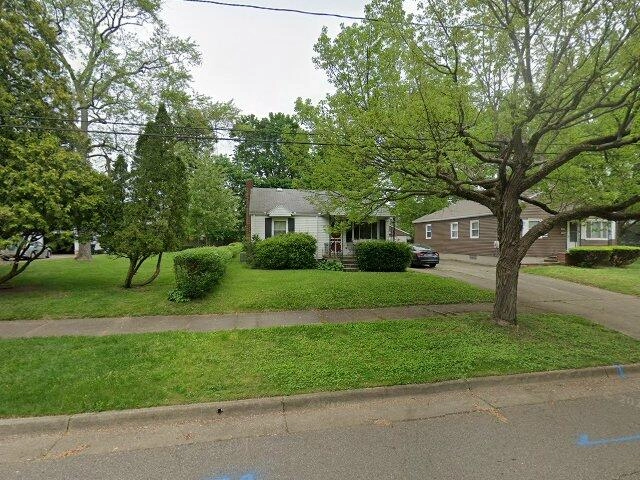 House image located at Akron, OH 44310