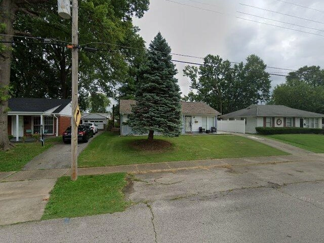 House image located at Louisville, KY 40218