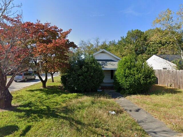 House image located at Elizabethtown, NC 28337