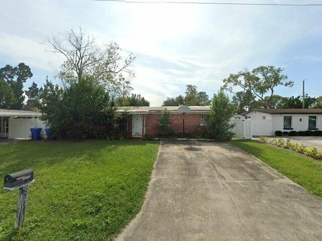 House image located at Tampa, FL 33614