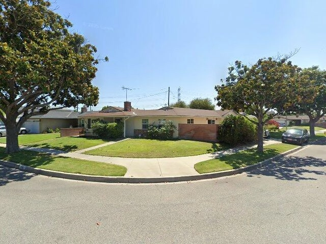 House image located at Lakewood, CA 90713