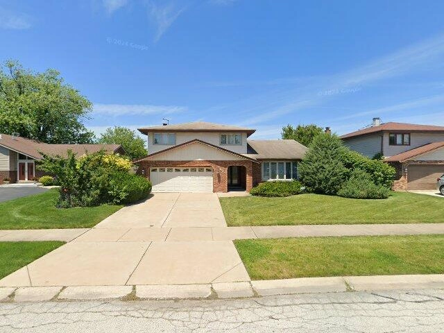 House image located at South Holland, IL 60473