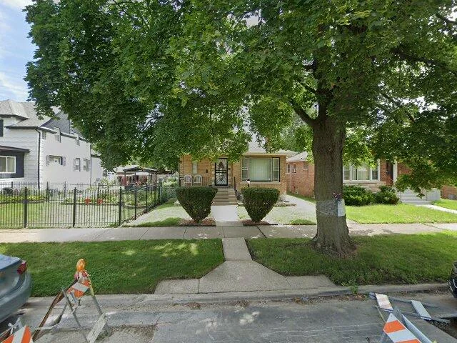 House image located at Chicago, IL 60628