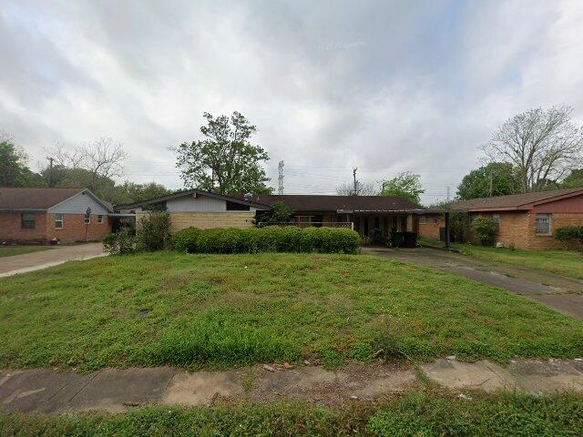 House image located at Houston, TX 77045