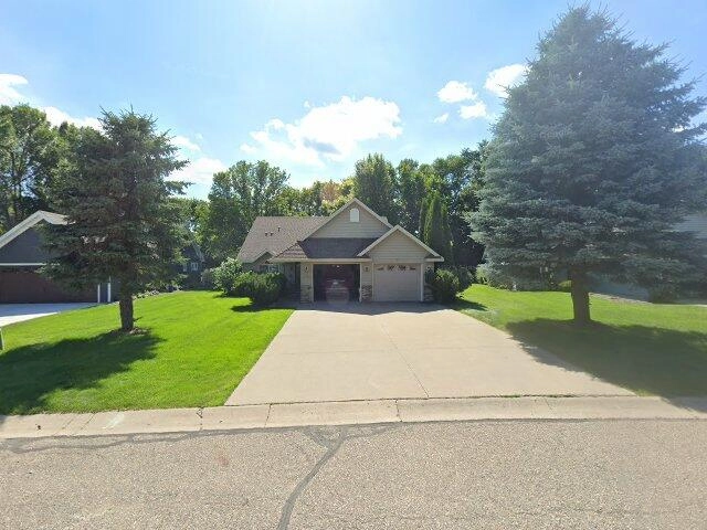House image located at Annandale, MN 55302