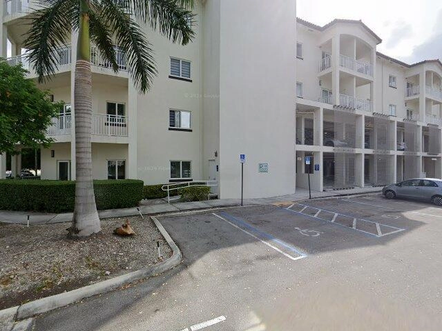 House image located at Miami, FL 33178