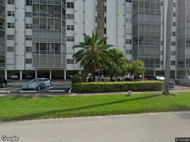 House image located at Hallandale, FL 33009