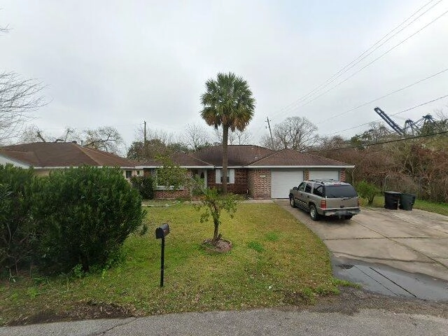 House image located at La Porte, TX 77571