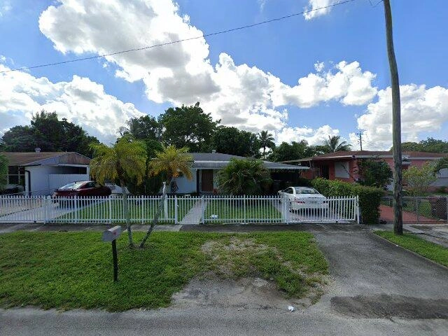 House image located at Hialeah, FL 33013