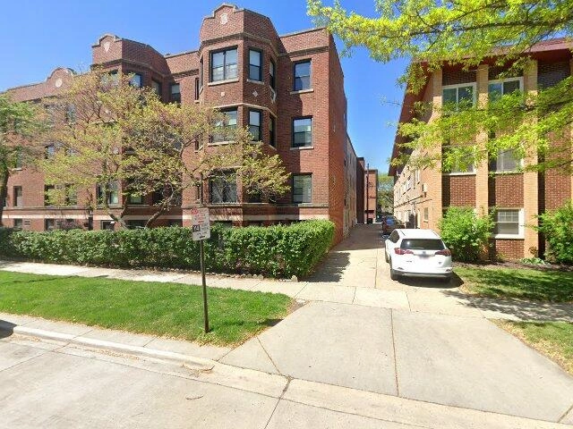 House image located at Oak Park, IL 60302