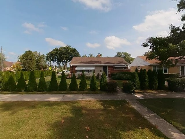 House image located at Niles, IL 60714