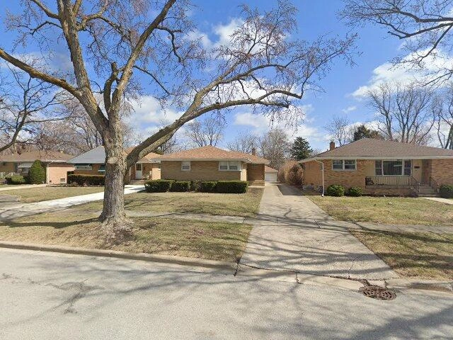 House image located at Hillside, IL 60162