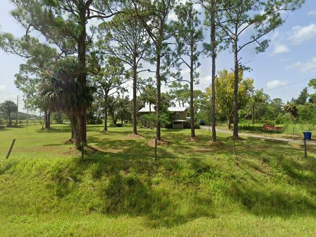 House image located at North Fort Myers, FL 33917