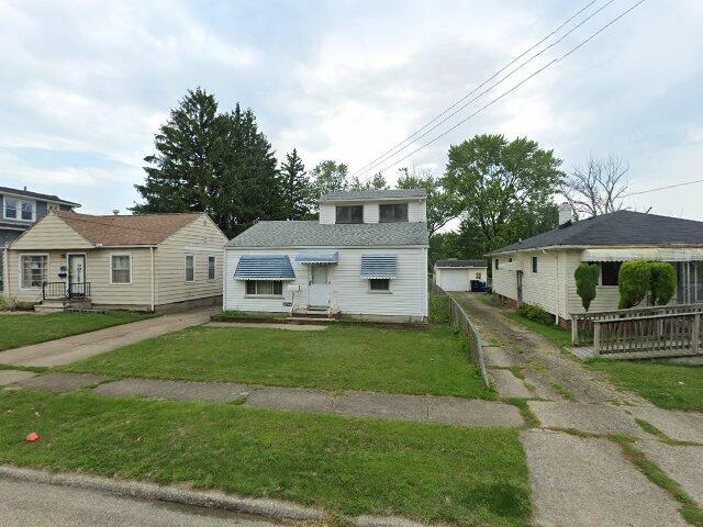 House image located at Cleveland, OH 44135