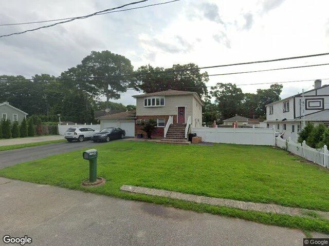 House image located at Medford, NY 11763