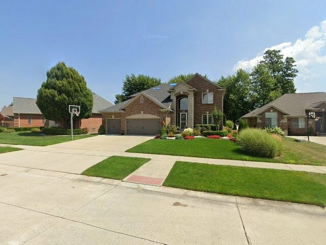 House image located at Macomb, MI 48042