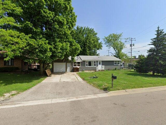 House image located at Machesney Park, IL 61115