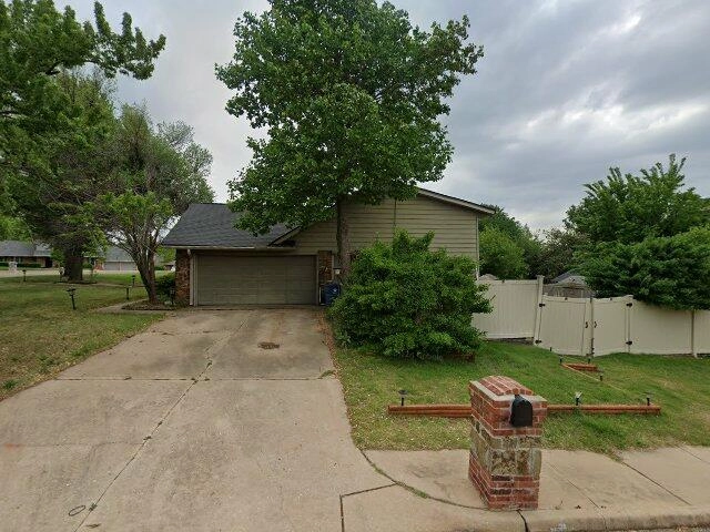 House image located at Edmond, OK 73034