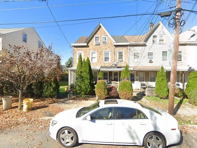 House image located at Charleston, WV 25302