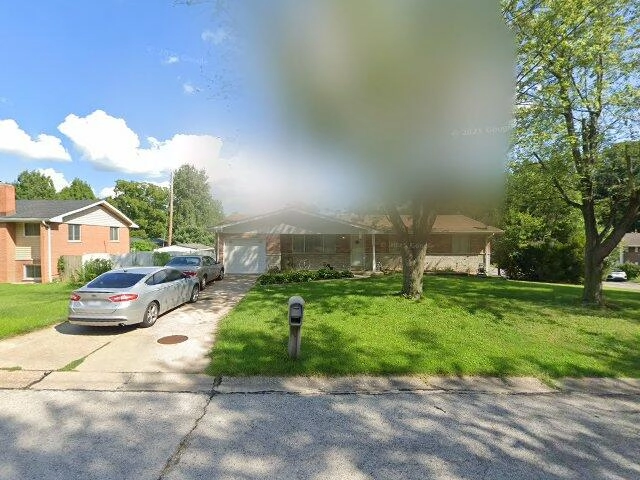 House image located at Saint Louis, MO 63125