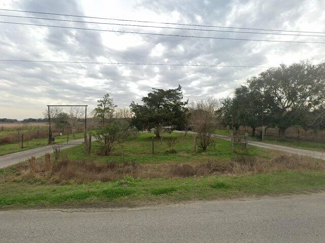 House image located at Alvin, TX 77511