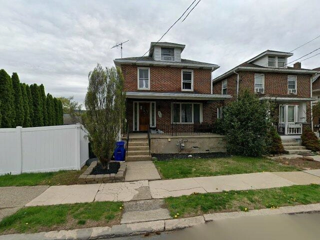 House image located at Marinette, WI 54143