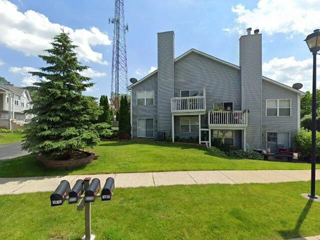 House image located at Woodstock, IL 60098