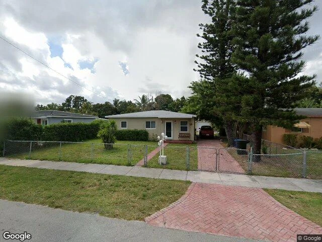 House image located at Miami, FL 33162