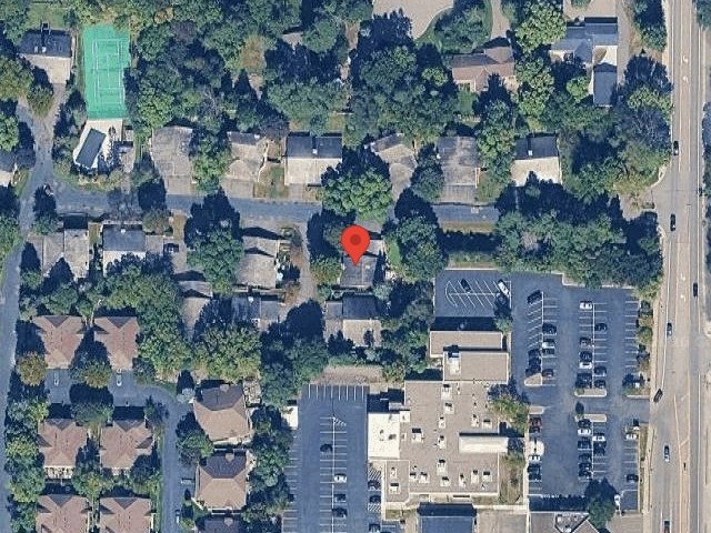 House image located at Wayzata, MN 55391