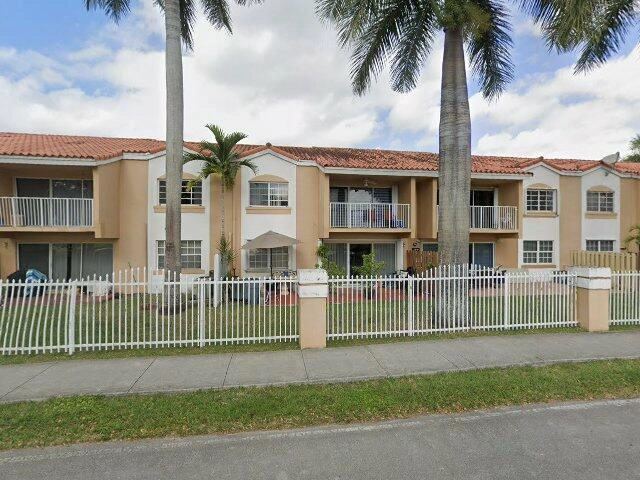 House image located at Miami, FL 33183