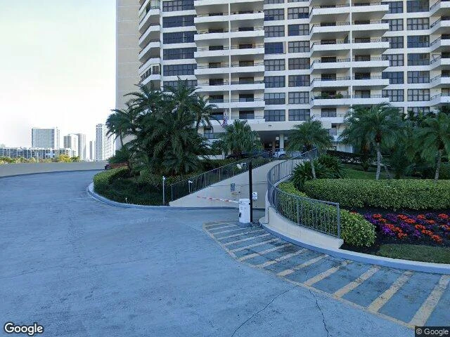 House image located at Hallandale, FL 33009