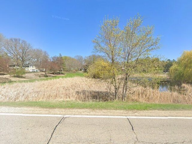 House image located at Wayzata, MN 55391