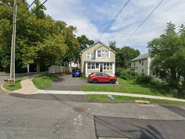 House image located at Berlin, CT 06037