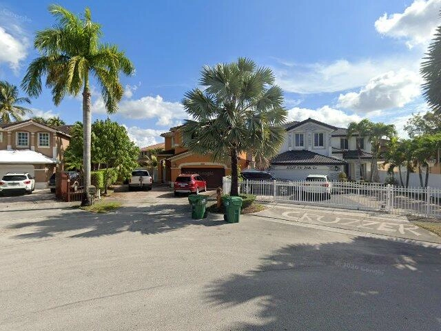 House image located at Miami, FL 33185