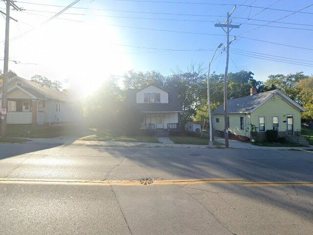 House image located at Racine, WI 53403