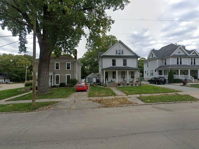 House image located at Dixon, IL 61021