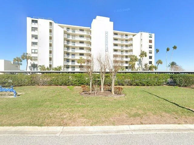 House image located at Dunedin, FL 34698