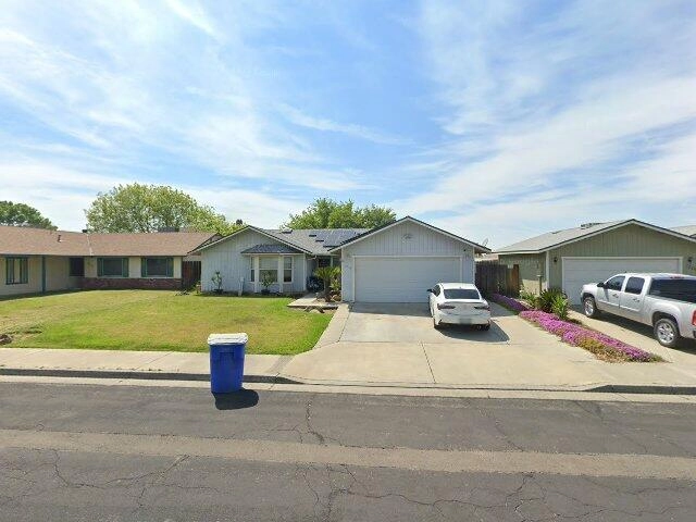 House image located at Hanford, CA 93230