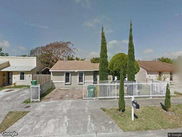 House image located at Miami, FL 33177