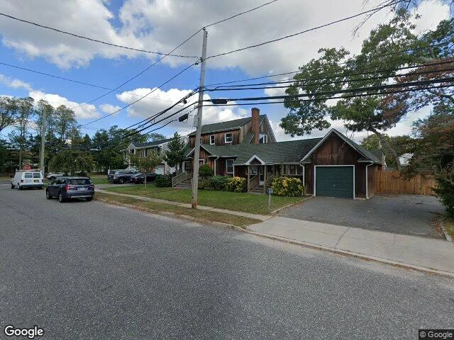 House image located at Islip, NY 11751