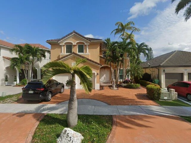 House image located at Miami, FL 33193