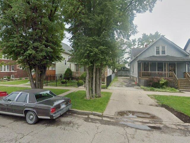 House image located at Chicago, IL 60644