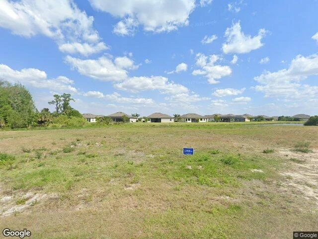 House image located at Fort Myers, FL 33905