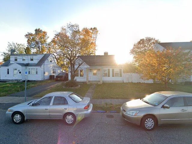 House image located at Paterson, NJ 07502